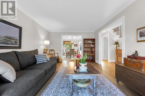 Living room open to the dining room - 2131 Upland Drive, Burlington, ON - Indoor Photo Showing Living Room