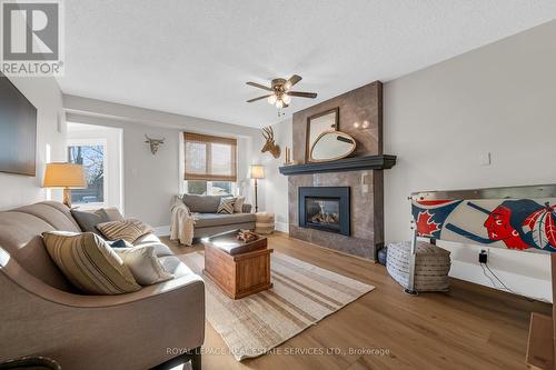 Such a bright cheerful home - 2131 Upland Drive, Burlington, ON - Indoor Photo Showing Living Room With Fireplace