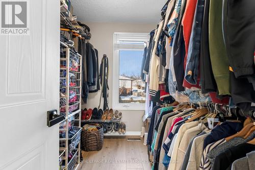 Lots of storage in the walk-in closet - 2131 Upland Drive, Burlington, ON - Indoor With Storage