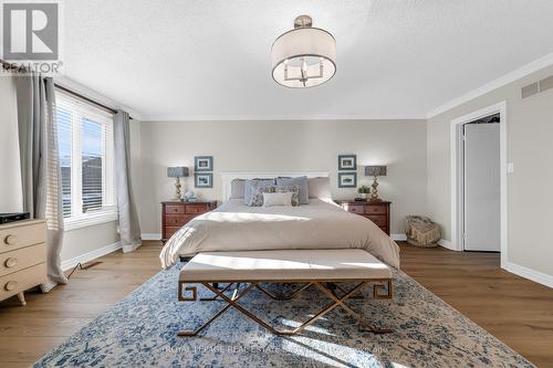Primary bedroom perfect for a king bed - 2131 Upland Drive, Burlington, ON - Indoor Photo Showing Bedroom