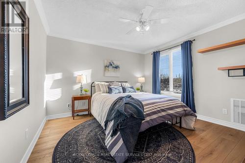 Bedroom 2 - 2131 Upland Drive, Burlington, ON - Indoor Photo Showing Bedroom