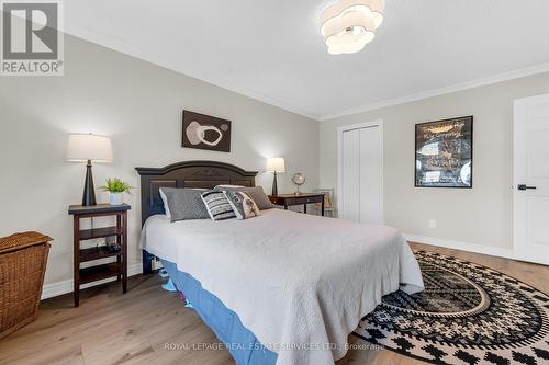 Bedroom 3 (large!) - 2131 Upland Drive, Burlington, ON - Indoor Photo Showing Bedroom