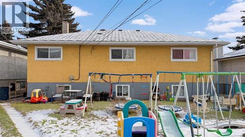 1827 39 Street Se, Calgary, AB - Outdoor