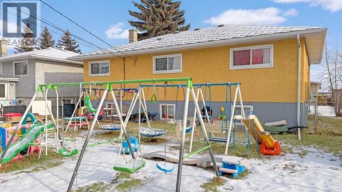 1827 39 Street Se, Calgary, AB - Outdoor