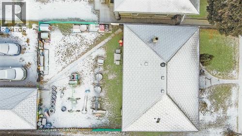 1827 39 Street Se, Calgary, AB - Outdoor