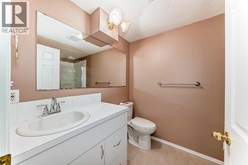 208 Bracewood Road Sw, Calgary, AB - Indoor Photo Showing Bathroom