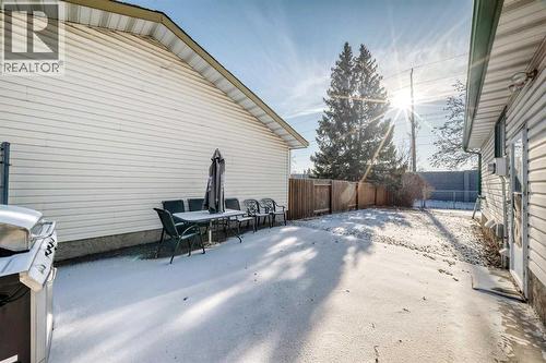 208 Bracewood Road Sw, Calgary, AB - Outdoor With Exterior