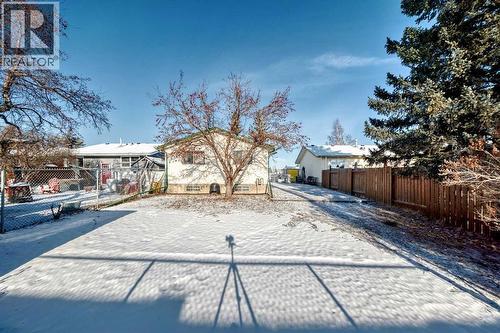 208 Bracewood Road Sw, Calgary, AB - Outdoor