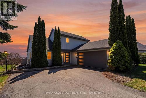167 LAKESHORE ROAD W  Oro-Medonte, ON L0L 2E0