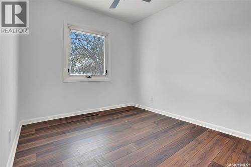5336 5Th Avenue, Regina, SK - Indoor Photo Showing Other Room