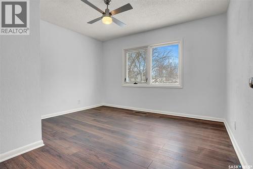 5336 5Th Avenue, Regina, SK - Indoor Photo Showing Other Room