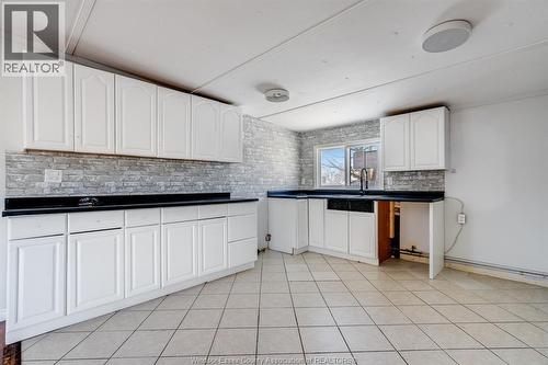 4 Cedar Crescent, Mcgregor, ON - Indoor Photo Showing Kitchen
