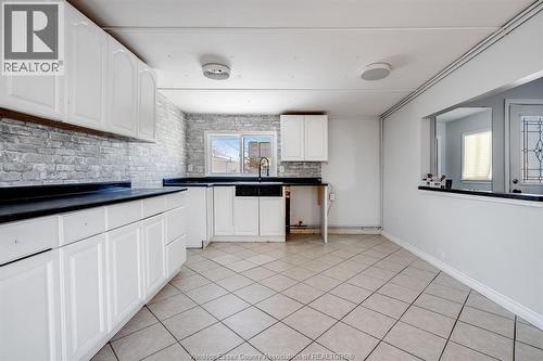 4 Cedar Crescent, Mcgregor, ON - Indoor Photo Showing Kitchen