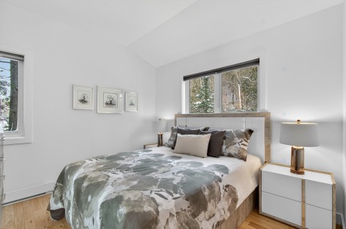 Bedroom - 136 Ch. O'Reilly, Mont-Tremblant, QC - Indoor Photo Showing Bedroom