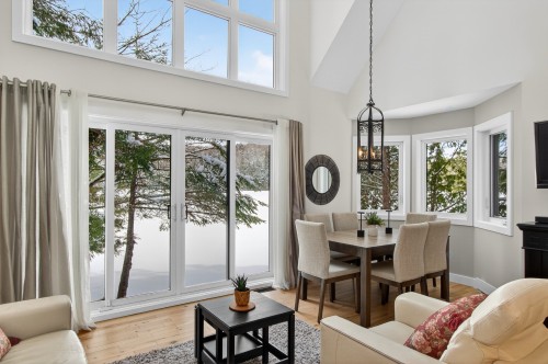 Overall view - 136 Ch. O'Reilly, Mont-Tremblant, QC - Indoor Photo Showing Living Room