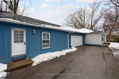 307 Queen Street S, Mississauga, ON - Outdoor