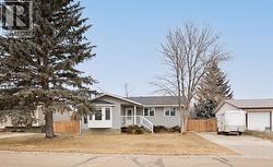 418 8 Avenue  Bassano, AB T0J 0B0
