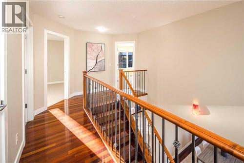 135 Everglade Circle Sw, Calgary, AB - Indoor Photo Showing Other Room