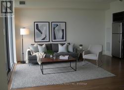 2216 - 105 THE QUEENSWAY WAY  Toronto, ON M6S 5B5