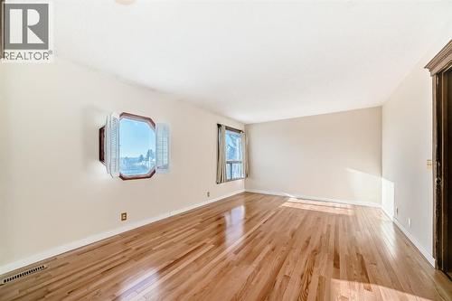 8007 Ranchview Drive Nw, Calgary, AB - Indoor Photo Showing Other Room