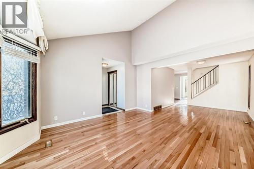 8007 Ranchview Drive Nw, Calgary, AB - Indoor Photo Showing Other Room