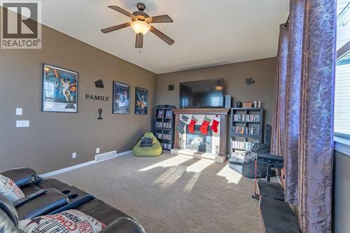 142 West Pointe Circle, Cochrane, AB - Indoor