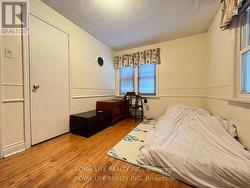 33 AGINCOURT DRIVE  Toronto, ON M1S 1M5