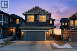 139 Evansglen Circle NW  Calgary, AB T3P 0W8