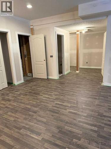 Basement - 139 Evansglen Circle Nw, Calgary, AB - Indoor Photo Showing Other Room