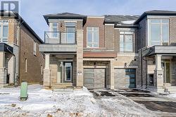 18 MACE AVENUE  Richmond Hill, ON L4E 1K8