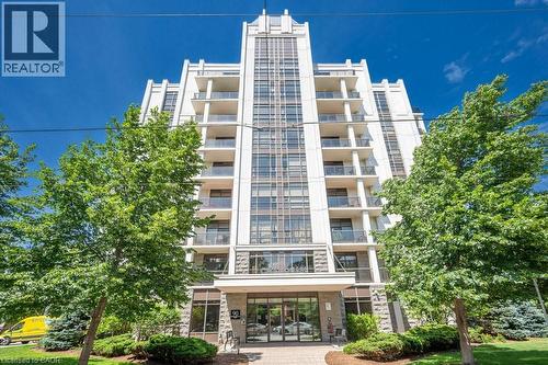90 CHARLTON Avenue W Unit# 302  Hamilton, ON L8P 0B4