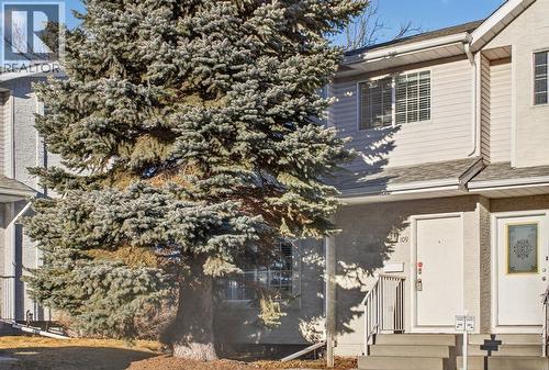 109 Bedford Manor NE  Calgary, AB T3K 4B8