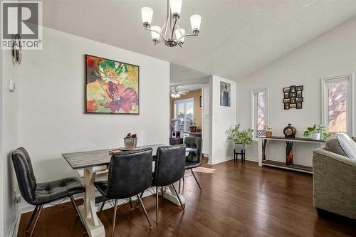 Laminate floors - 830 Westmount Drive, Strathmore, AB - Indoor