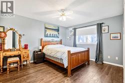 Large Primary bedroom - 