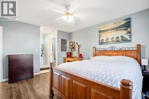 830 Westmount Drive, Strathmore, AB - Indoor Photo Showing Bedroom