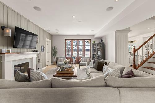 Salon - 243 Rue Létourneau, Rigaud, QC - Indoor Photo Showing Living Room With Fireplace