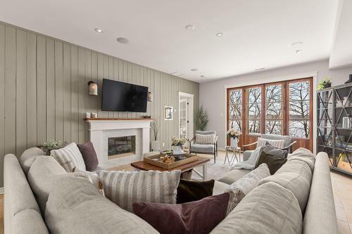 Salon - 243 Rue Létourneau, Rigaud, QC - Indoor Photo Showing Living Room With Fireplace