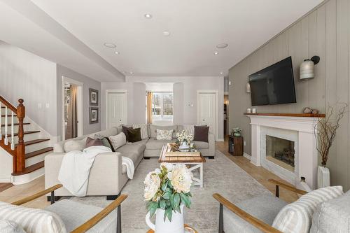 Salon - 243 Rue Létourneau, Rigaud, QC - Indoor Photo Showing Living Room With Fireplace