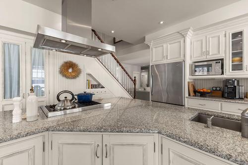 Cuisine - 243 Rue Létourneau, Rigaud, QC - Indoor Photo Showing Kitchen With Upgraded Kitchen