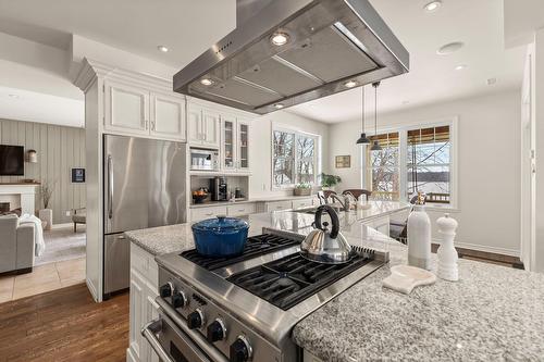 Cuisine - 243 Rue Létourneau, Rigaud, QC - Indoor Photo Showing Kitchen With Upgraded Kitchen