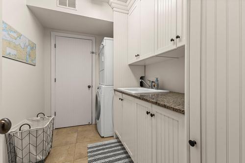 Salle de lavage - 243 Rue Létourneau, Rigaud, QC - Indoor Photo Showing Laundry Room