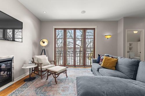 Salle familiale - 243 Rue Létourneau, Rigaud, QC - Indoor Photo Showing Living Room