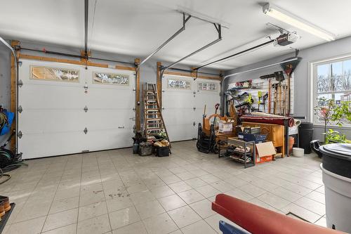 Garage - 243 Rue Létourneau, Rigaud, QC - Indoor Photo Showing Garage