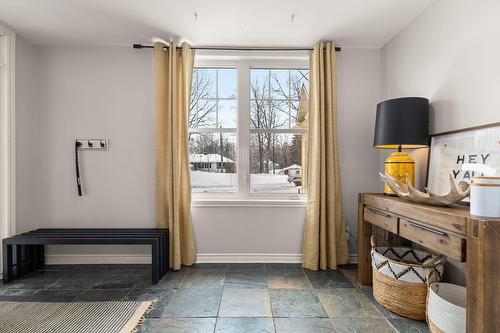 Hall d'entrée/Vestibule - 243 Rue Létourneau, Rigaud, QC - Indoor Photo Showing Other Room