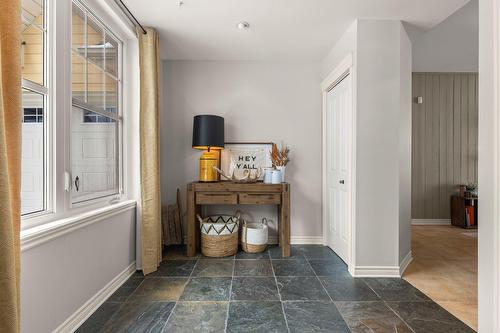 Hall d'entrée/Vestibule - 243 Rue Létourneau, Rigaud, QC - Indoor Photo Showing Other Room