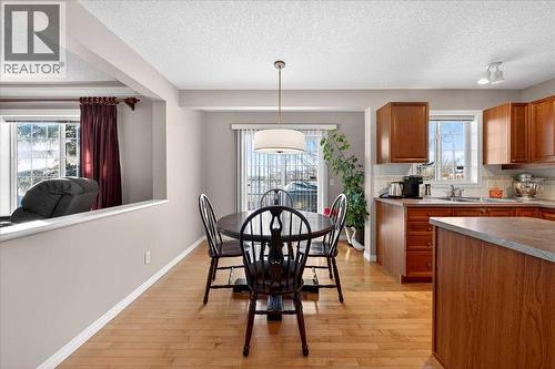 206 Cougarstone Circle Sw, Calgary, AB - Indoor