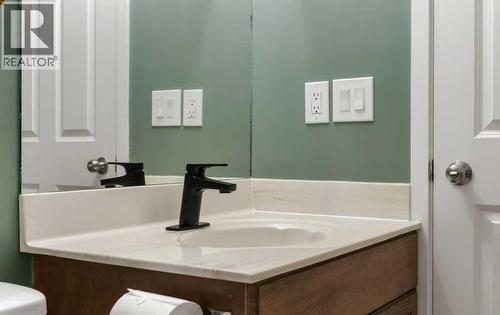 141 Lavender Link, Chestermere, AB - Indoor Photo Showing Bathroom