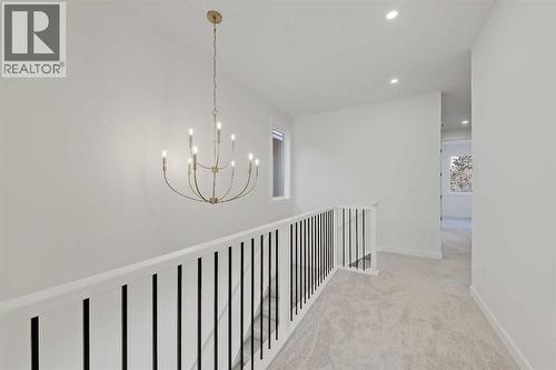 8136 47 Avenue Nw, Calgary, AB - Indoor Photo Showing Other Room