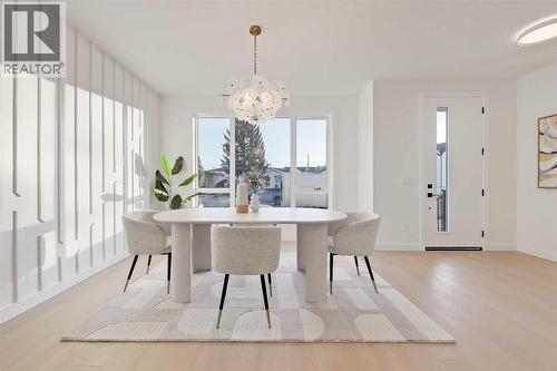 8136 47 Avenue Nw, Calgary, AB - Indoor Photo Showing Dining Room