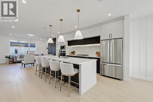 8136 47 Avenue Nw, Calgary, AB - Indoor